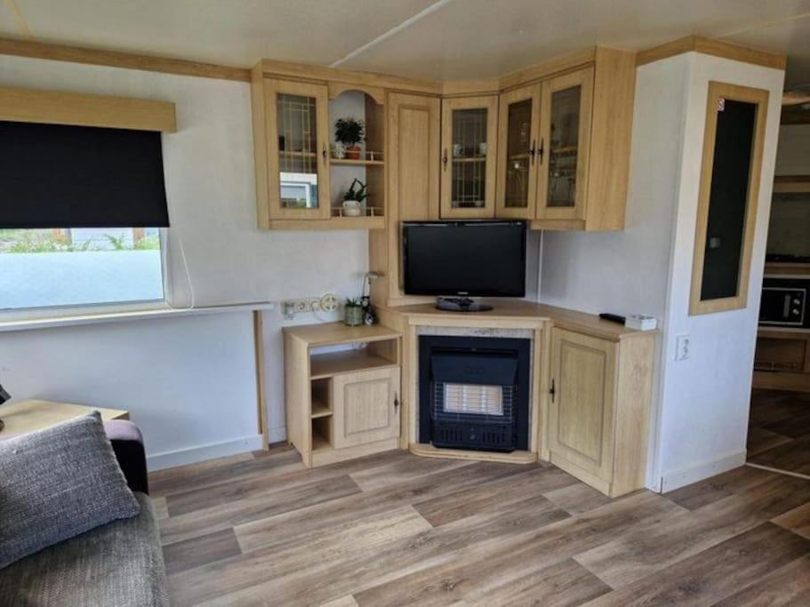 Chalet 14 Met Airco Familiecamping De Tien Heugten Schoonloo Drenthe Εξωτερικό φωτογραφία